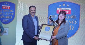 Kanchan Negi Honored with Devbhoomi Excellence Award