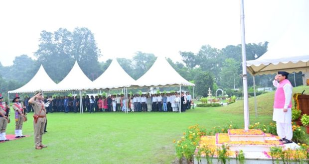 CM Pushkar Singh Dhami hoists tricolor at CM house