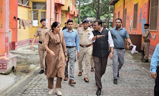 Chief Secretary Anand Bardhan inspects kumbha Mela sites